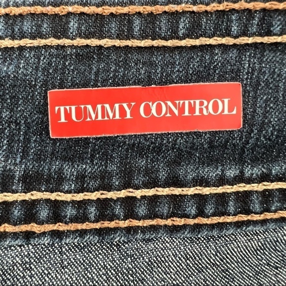 Style & Co. Tummy Control Bermuda Jean Shorts Size 10 Women's - Picture 4 of 6